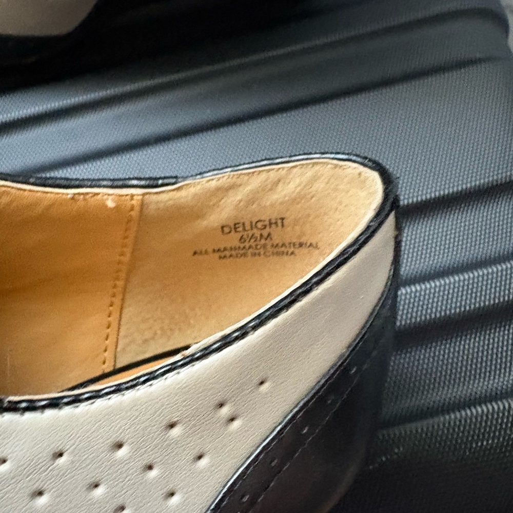 Crown Black and Cream Wedge Shoes - Picture 6 of 6